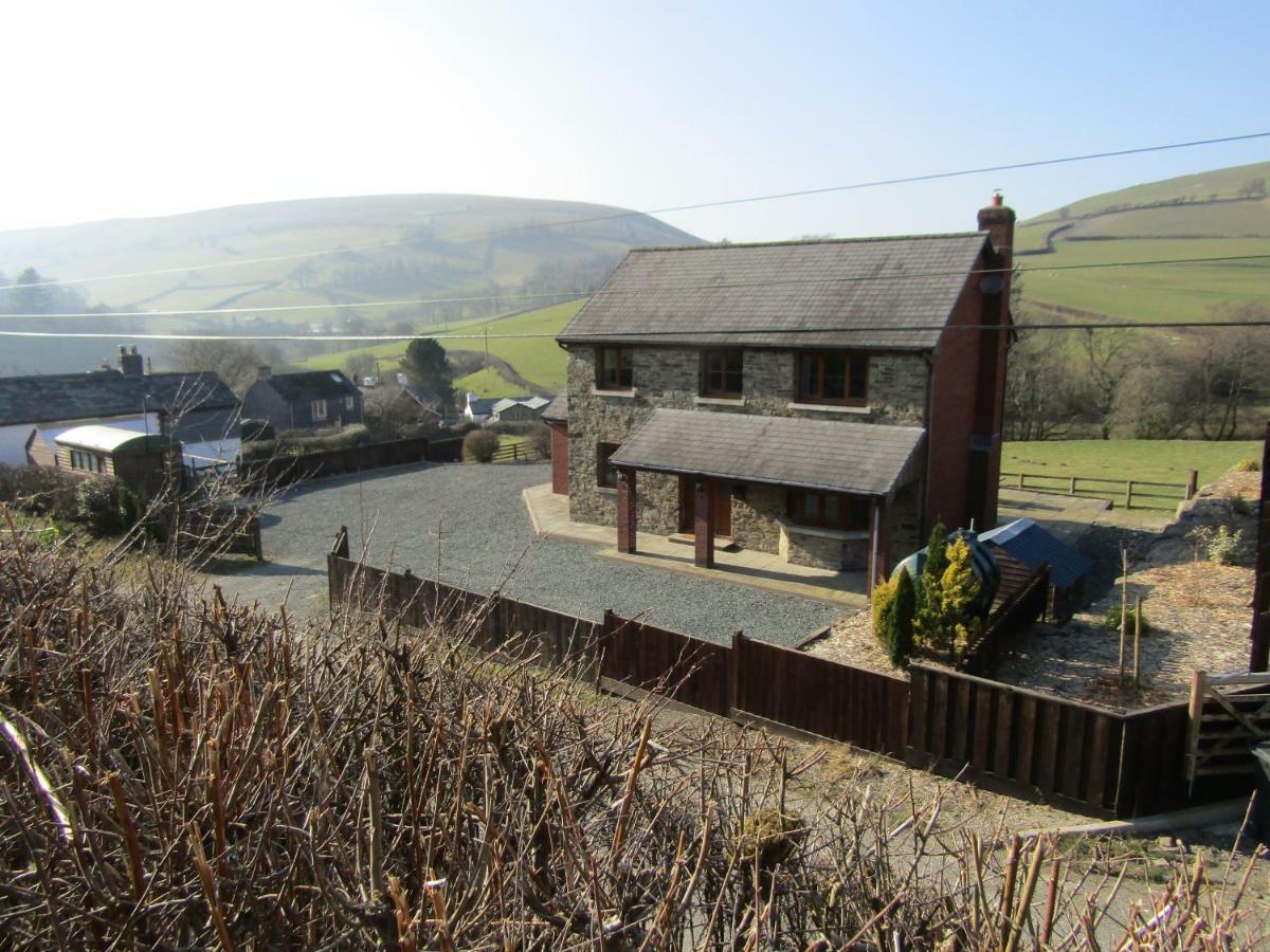 Nant-Y-Glyn Villa Llandrindod Wells Exterior photo